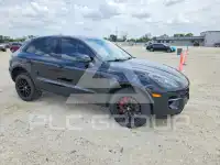 2021 Porsche MACAN photo