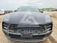 2021 Porsche MACAN photo
