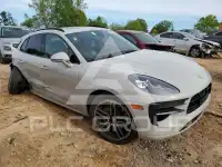 2021 Porsche MACAN photo