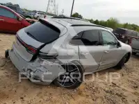 2021 Porsche MACAN photo