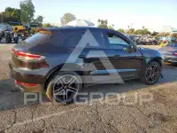 2021 Porsche MACAN photo