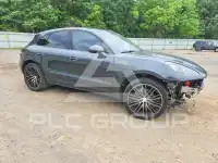 2021 Porsche MACAN photo