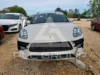 2021 Porsche MACAN photo