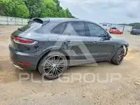 2021 Porsche MACAN photo