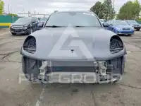 2021 Porsche MACAN photo