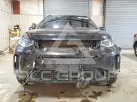2021 Land Rover Discovery photo