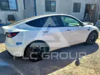 2021 Tesla Model Y photo