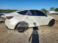 2021 Tesla Model Y фото