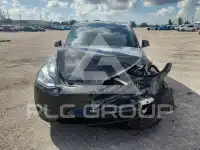 2021 Tesla Model Y фото