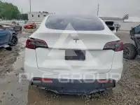 2021 Tesla Model Y фото