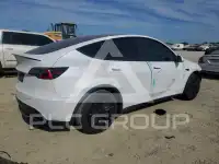 2021 Tesla Model Y photo