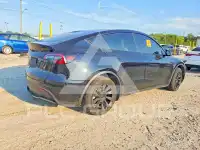 2021 Tesla Model Y photo