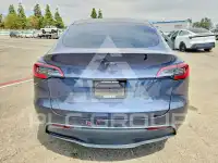 2021 Tesla Model Y фото