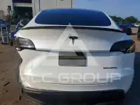 2021 Tesla Model Y фото