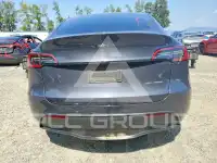 2021 Tesla Model Y фото