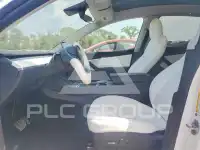 2021 Tesla Model Y фото