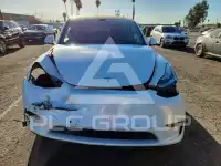 2021 Tesla Model Y фото