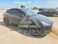 2021 Tesla Model Y photo