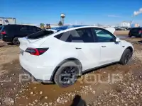 2021 Tesla Model Y photo