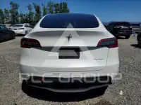 2021 Tesla Model Y фото