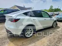 2021 Tesla Model Y фото