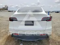 2021 Tesla Model Y фото