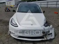2021 Tesla Model Y фото