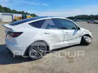 2021 Tesla Model Y photo