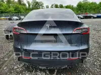 2021 Tesla Model Y фото