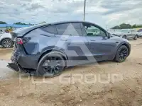 2021 Tesla Model Y photo