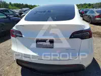 2021 Tesla Model Y фото