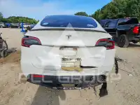 2021 Tesla Model Y фото