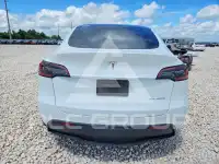 2021 Tesla Model Y photo