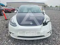 2021 Tesla Model Y фото