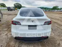 2021 Tesla Model Y фото