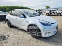 2021 Tesla Model Y фото