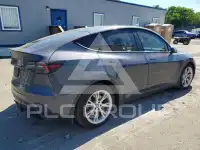 2021 Tesla Model Y photo