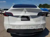 2021 Tesla Model Y фото
