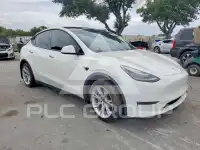 2021 Tesla Model Y photo