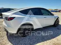 2021 Tesla Model Y фото