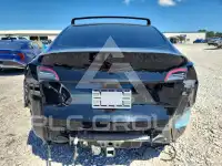 2021 Tesla Model Y фото