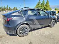 2021 Tesla Model Y фото