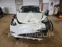 2021 Tesla Model Y photo