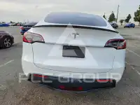 2021 Tesla Model Y фото