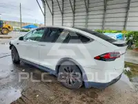 2021 Tesla Model X photo
