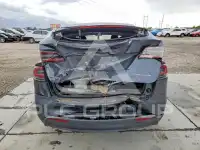 2021 Tesla Model X фото