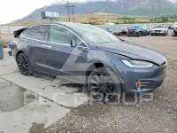 2021 Tesla Model X фото