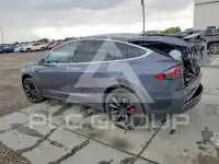 2021 Tesla Model X фото