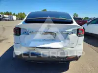 2021 Tesla Model X фото