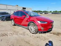 2021 Tesla Model X фото